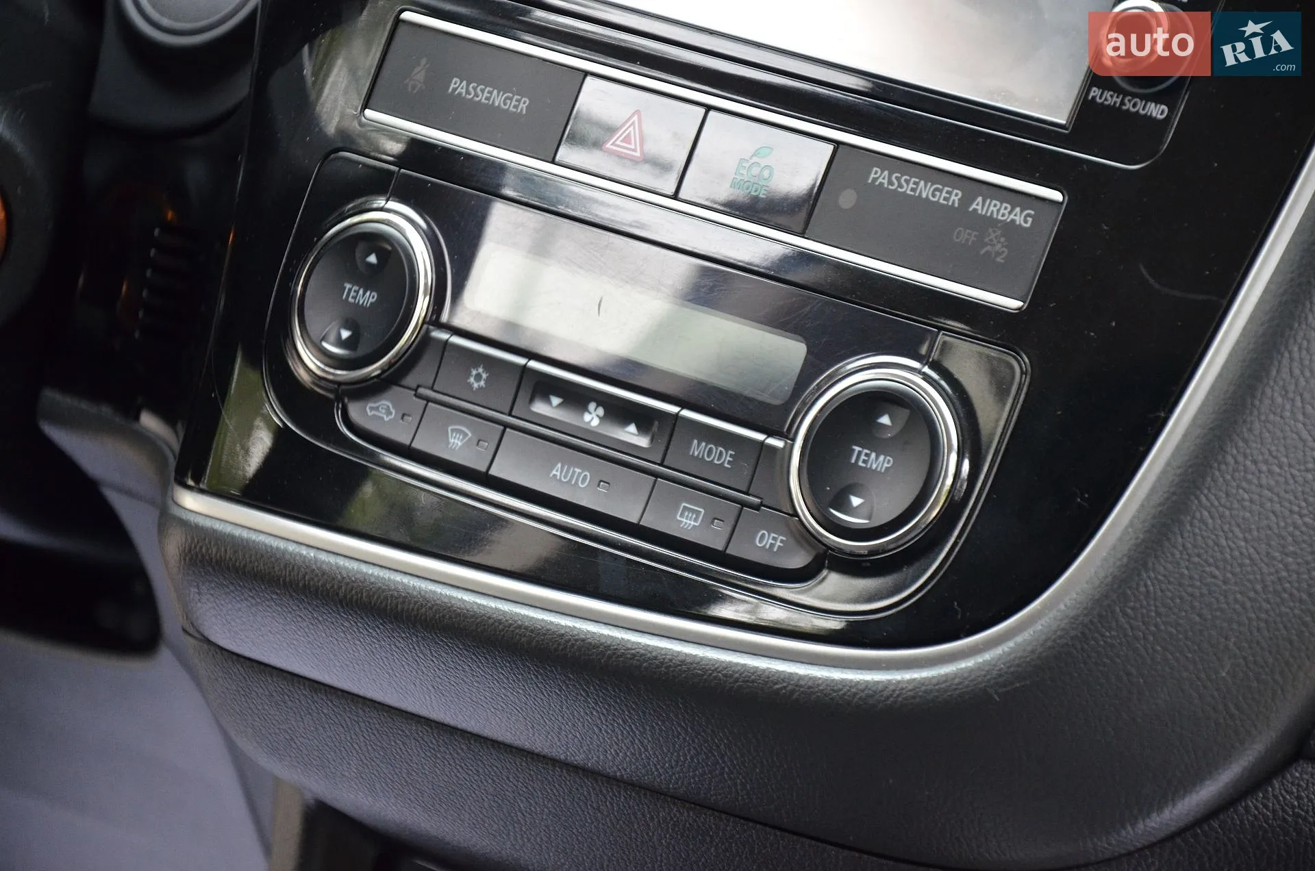2019 Mitsubishi Outlander - мініатюра 60