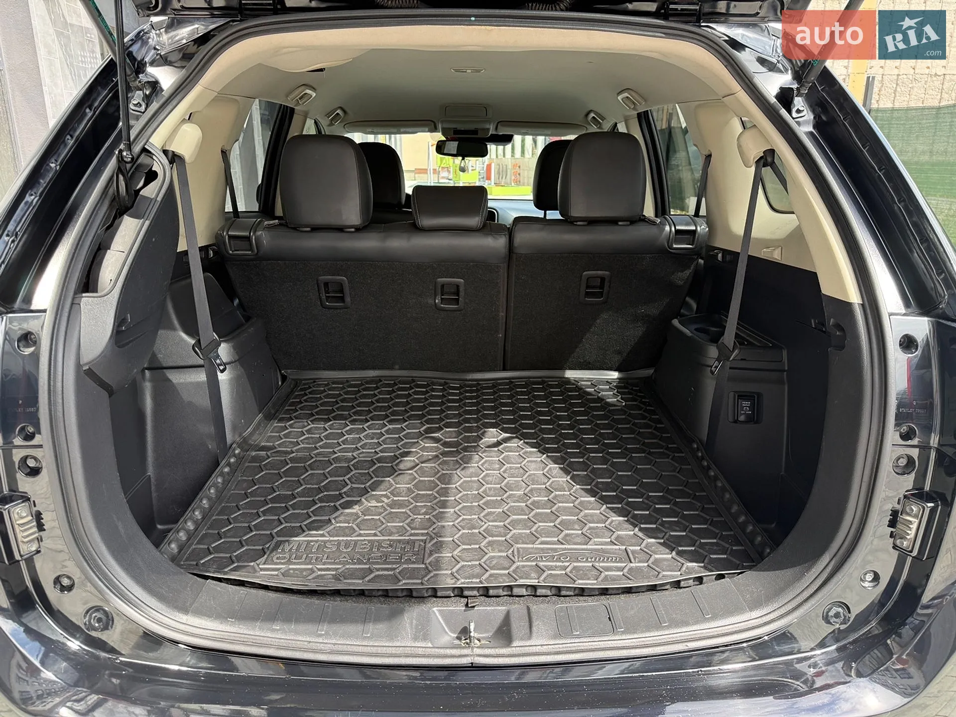 2019 Mitsubishi Outlander - мініатюра 15