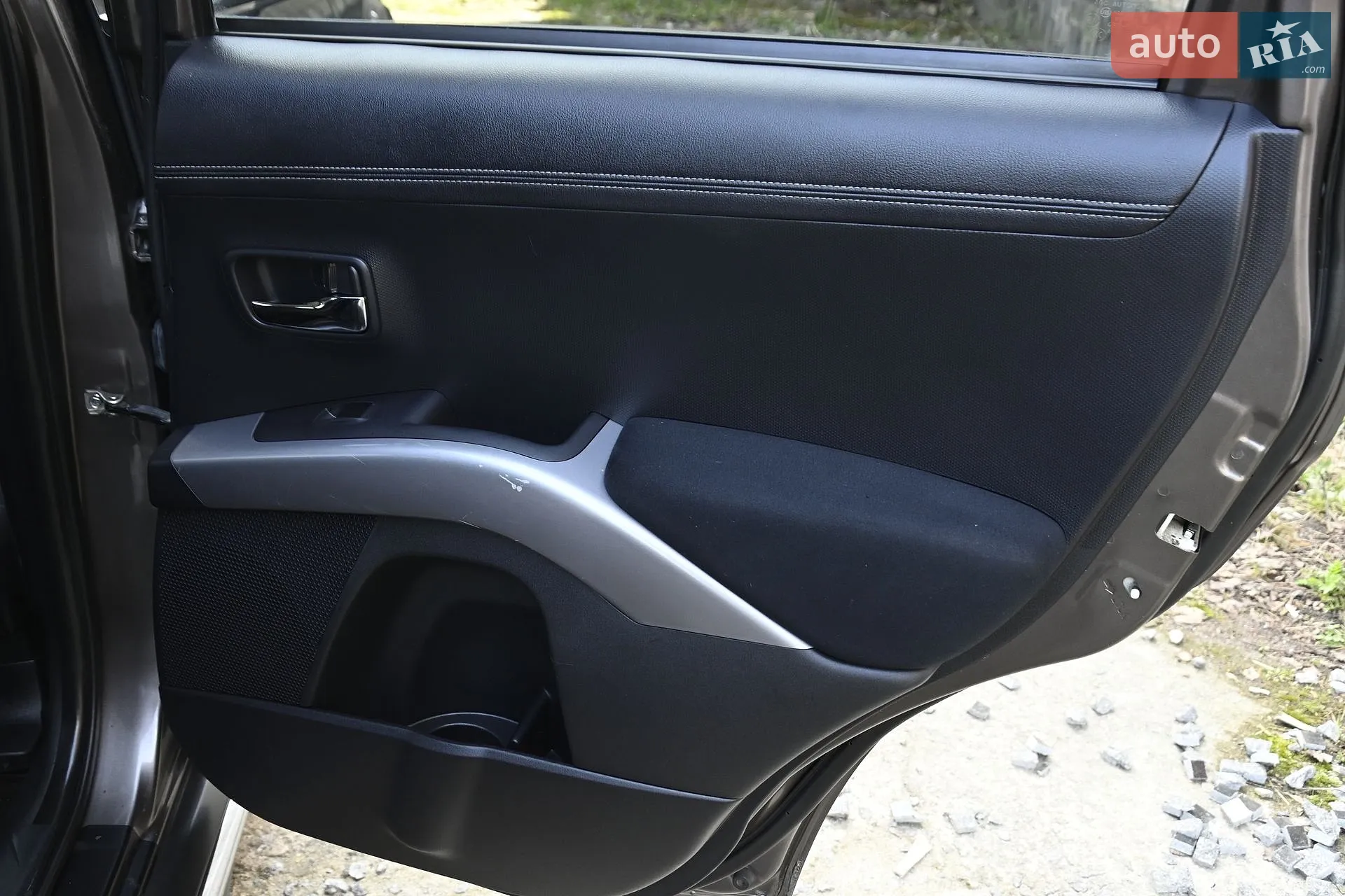 2010 Mitsubishi Outlander - мініатюра 27