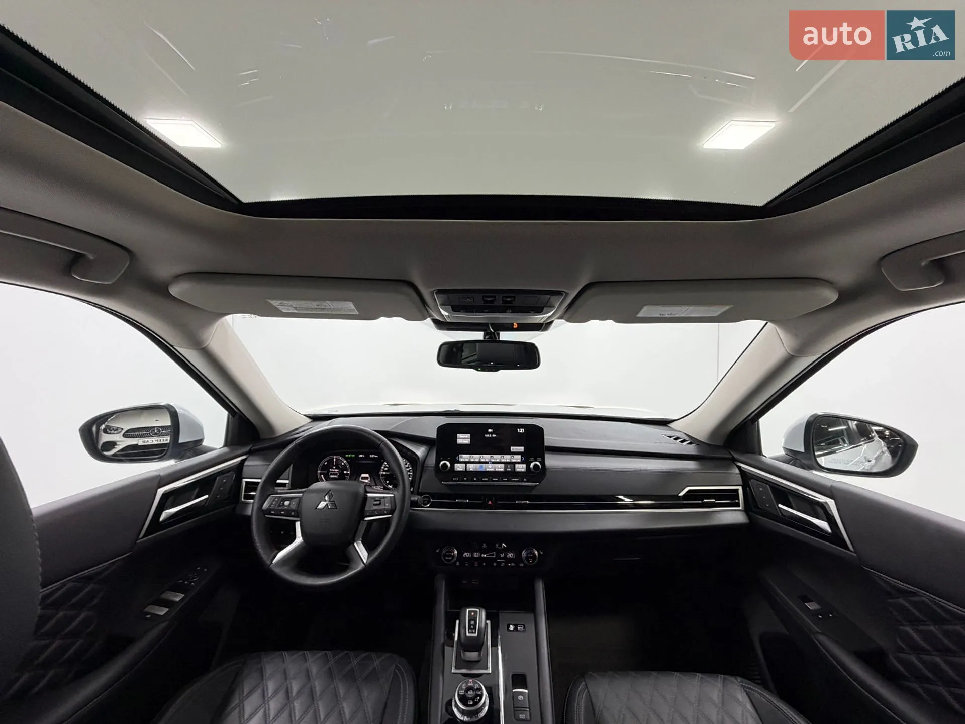 2023 Mitsubishi Outlander - мініатюра 23
