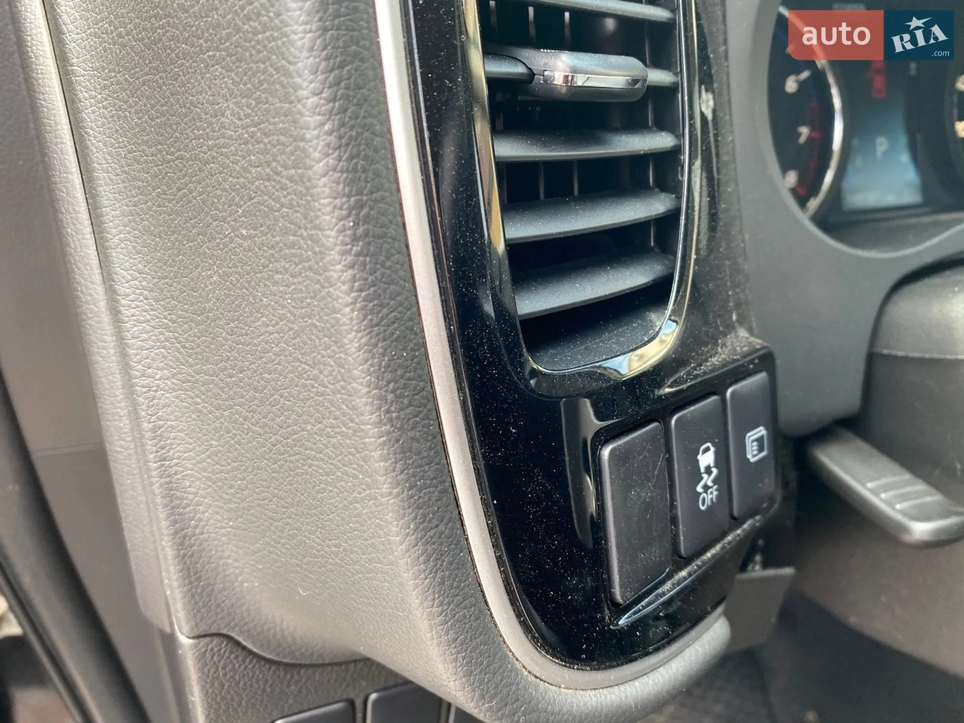 2014 Mitsubishi Outlander - мініатюра 22