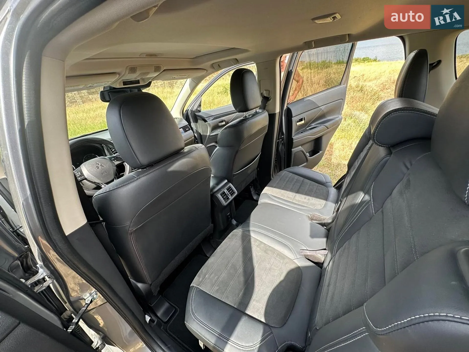 2019 Mitsubishi Outlander - мініатюра 8