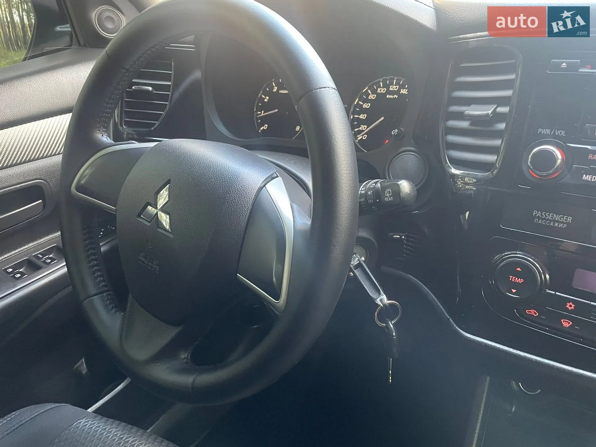 2016 Mitsubishi Outlander - мініатюра 22