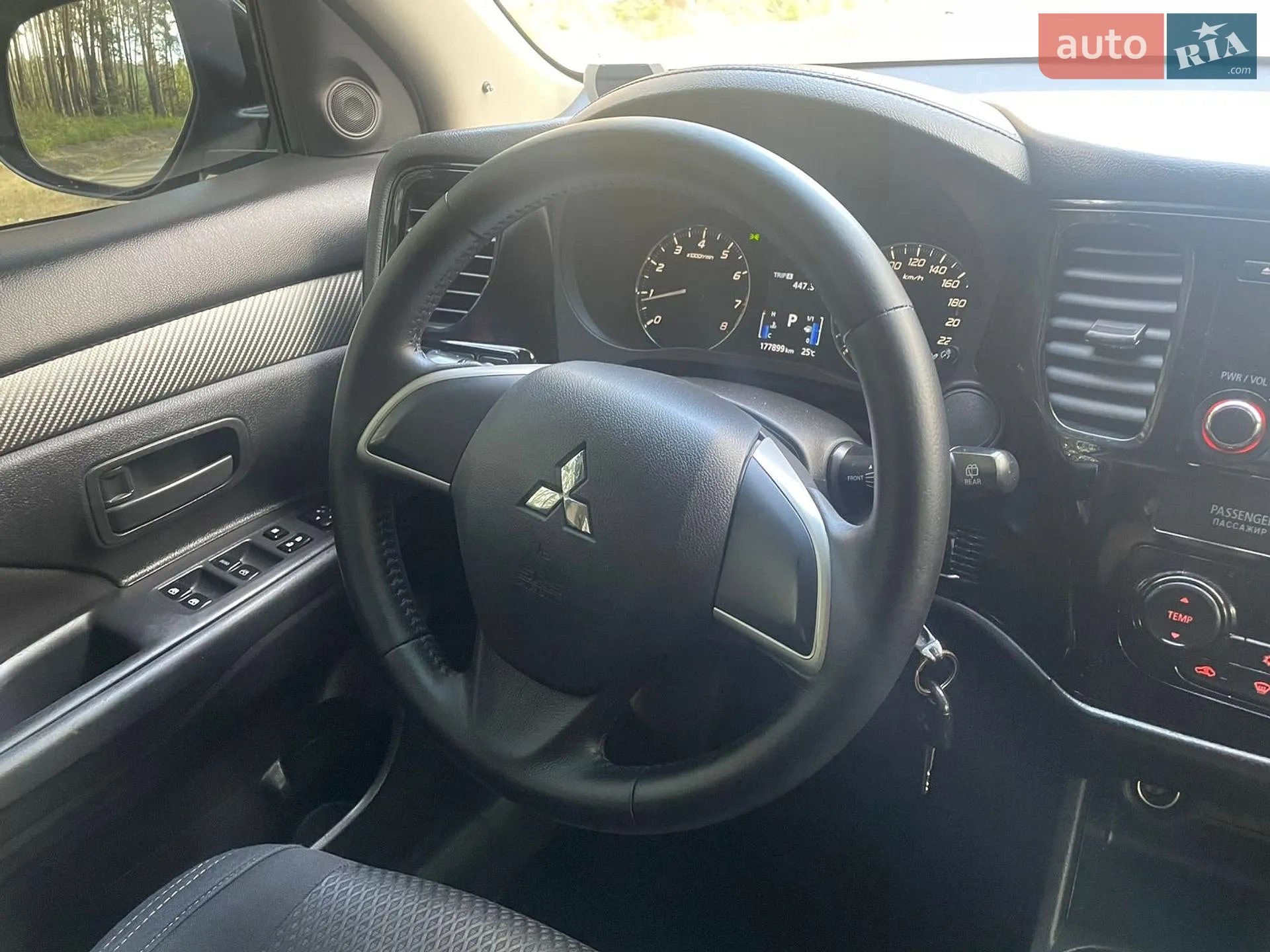 2016 Mitsubishi Outlander - мініатюра 19