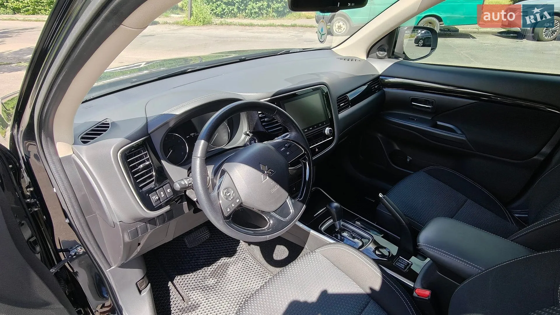 2021 Mitsubishi Outlander - мініатюра 21