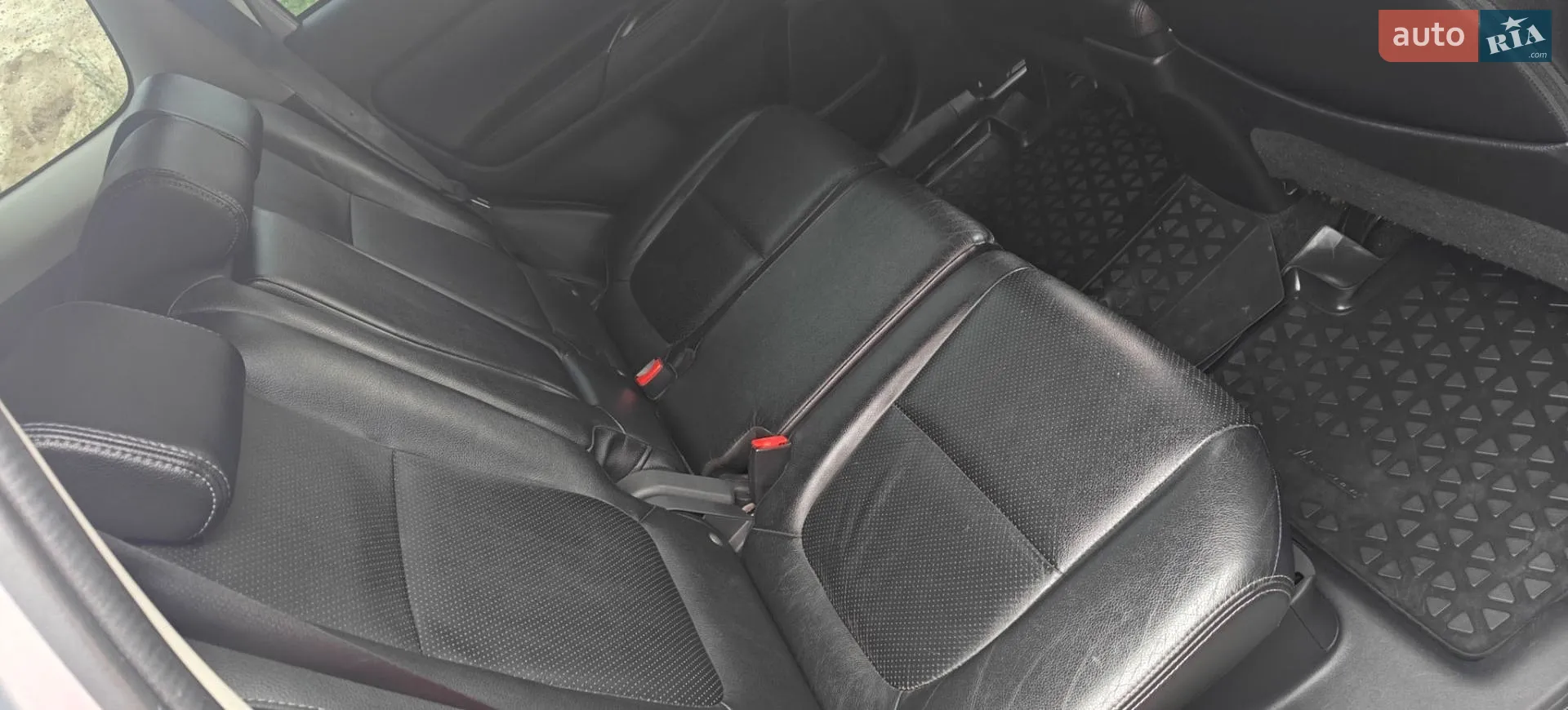2016 Mitsubishi Outlander - мініатюра 39