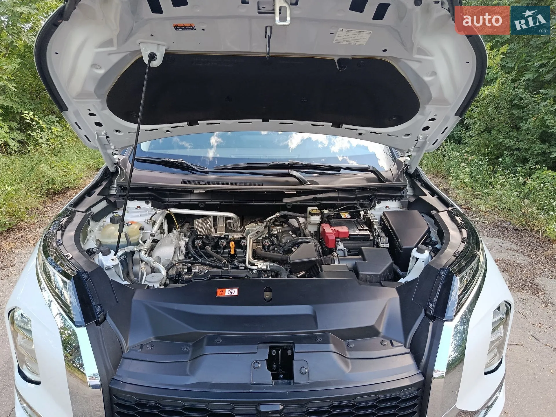 2024 Mitsubishi Outlander - мініатюра 24