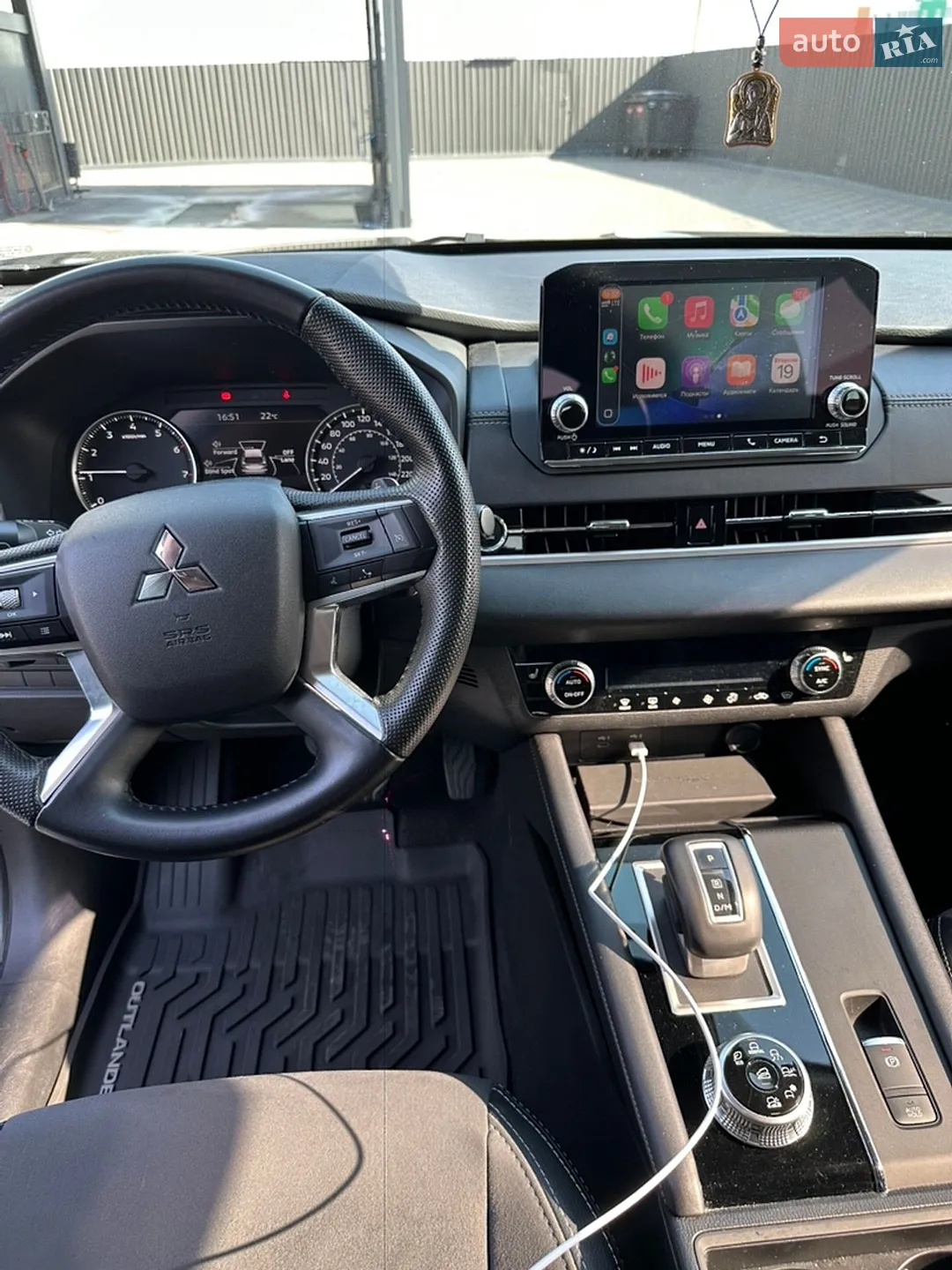2021 Mitsubishi Outlander - мініатюра 15