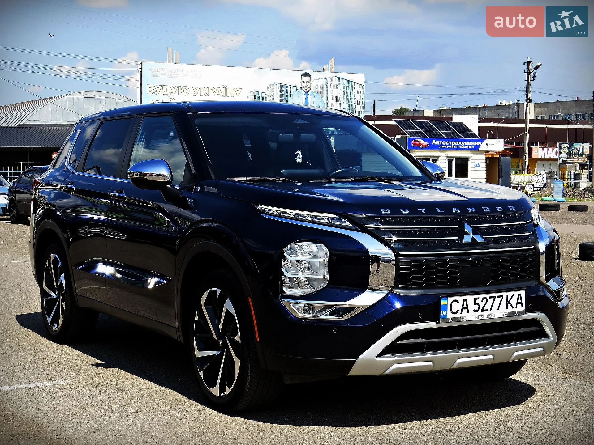 2021 Mitsubishi Outlander - мініатюра 2