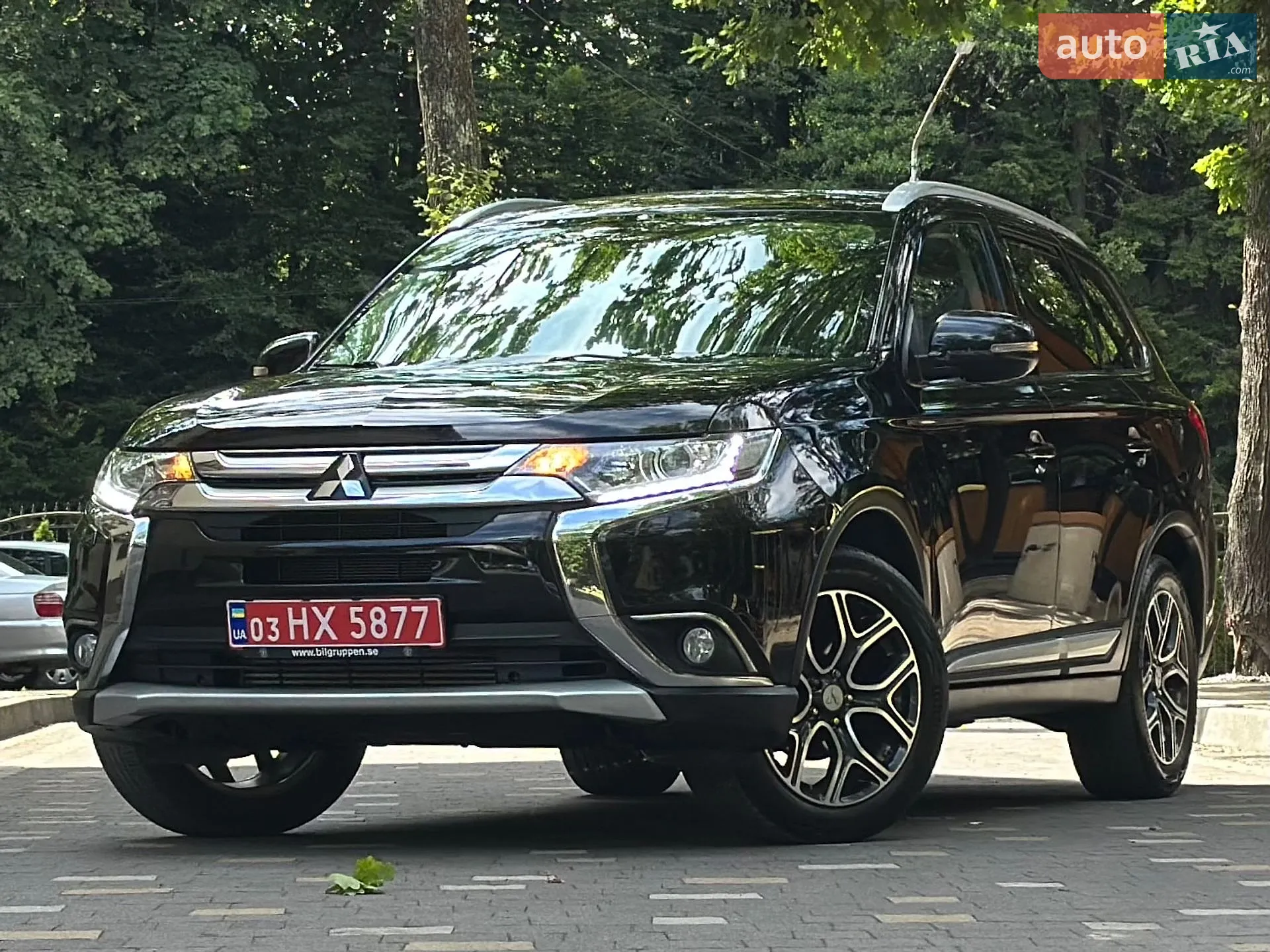 2016 Mitsubishi Outlander - мініатюра 10