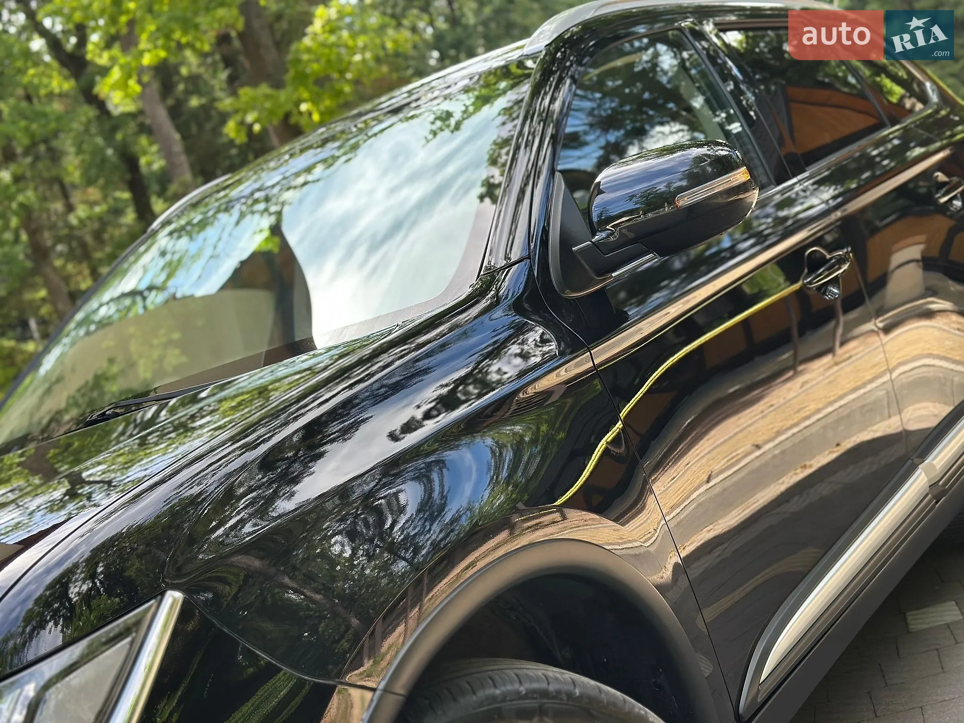 2016 Mitsubishi Outlander - мініатюра 13
