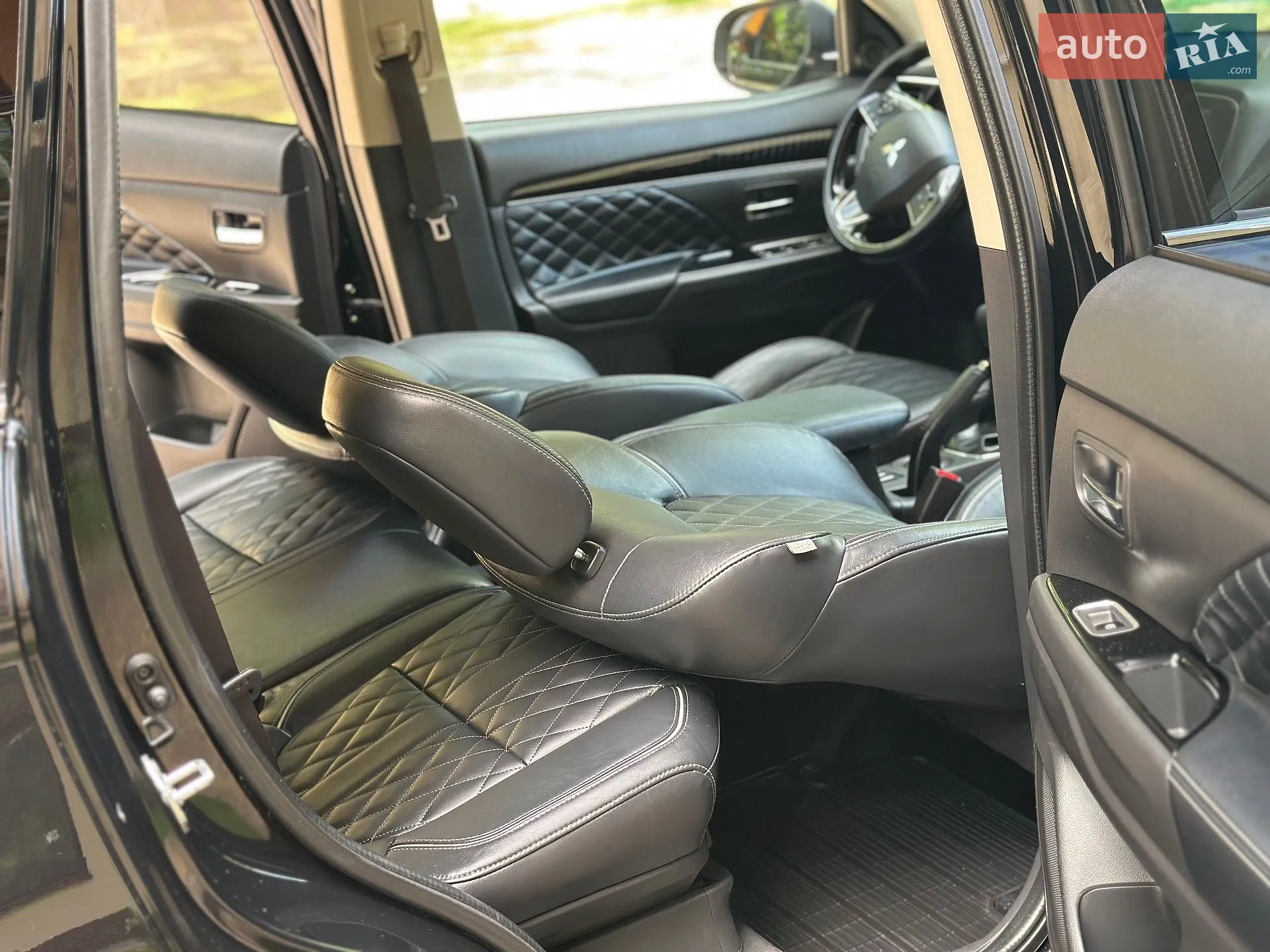 2016 Mitsubishi Outlander - мініатюра 56