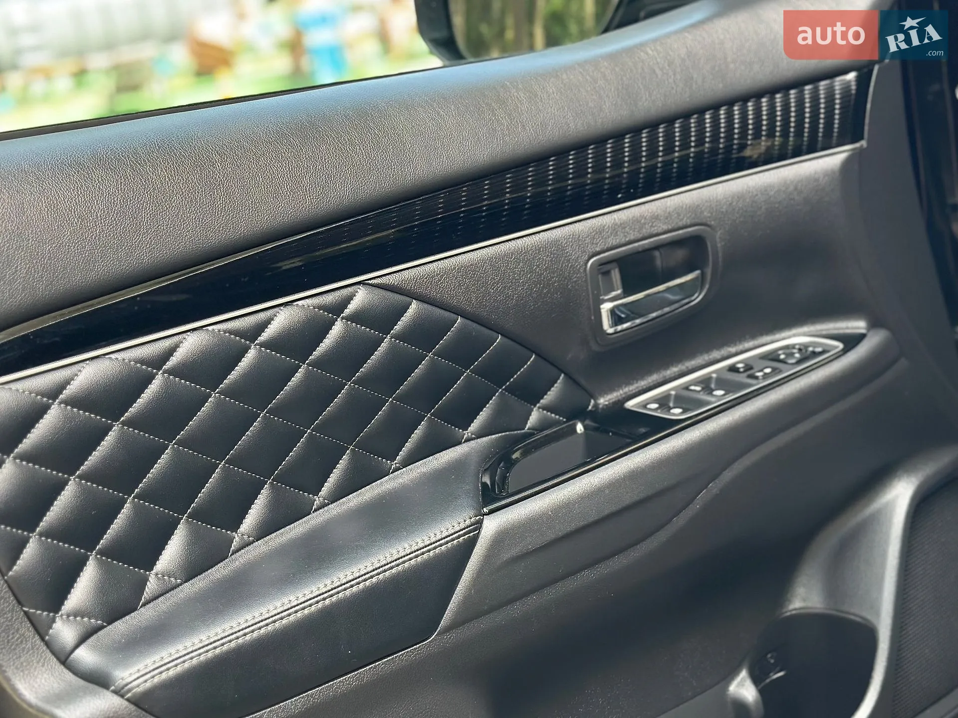 2016 Mitsubishi Outlander - мініатюра 59