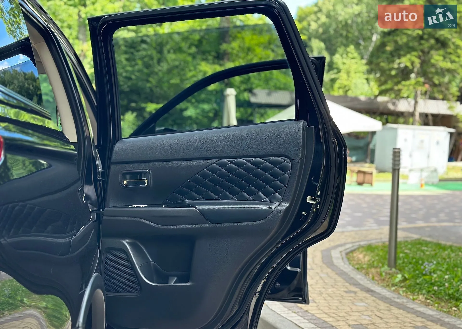 2016 Mitsubishi Outlander - мініатюра 77