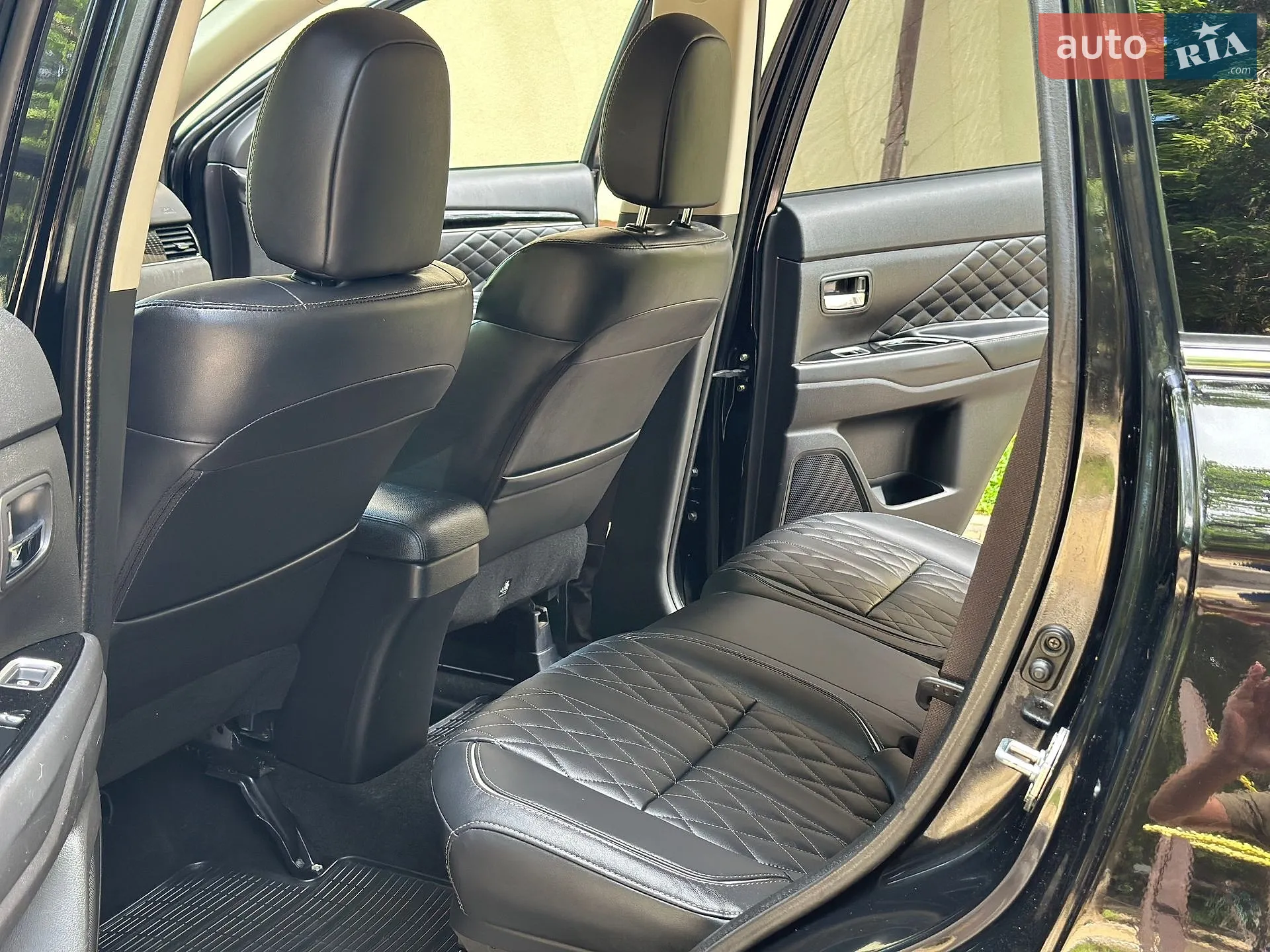 2016 Mitsubishi Outlander - мініатюра 78