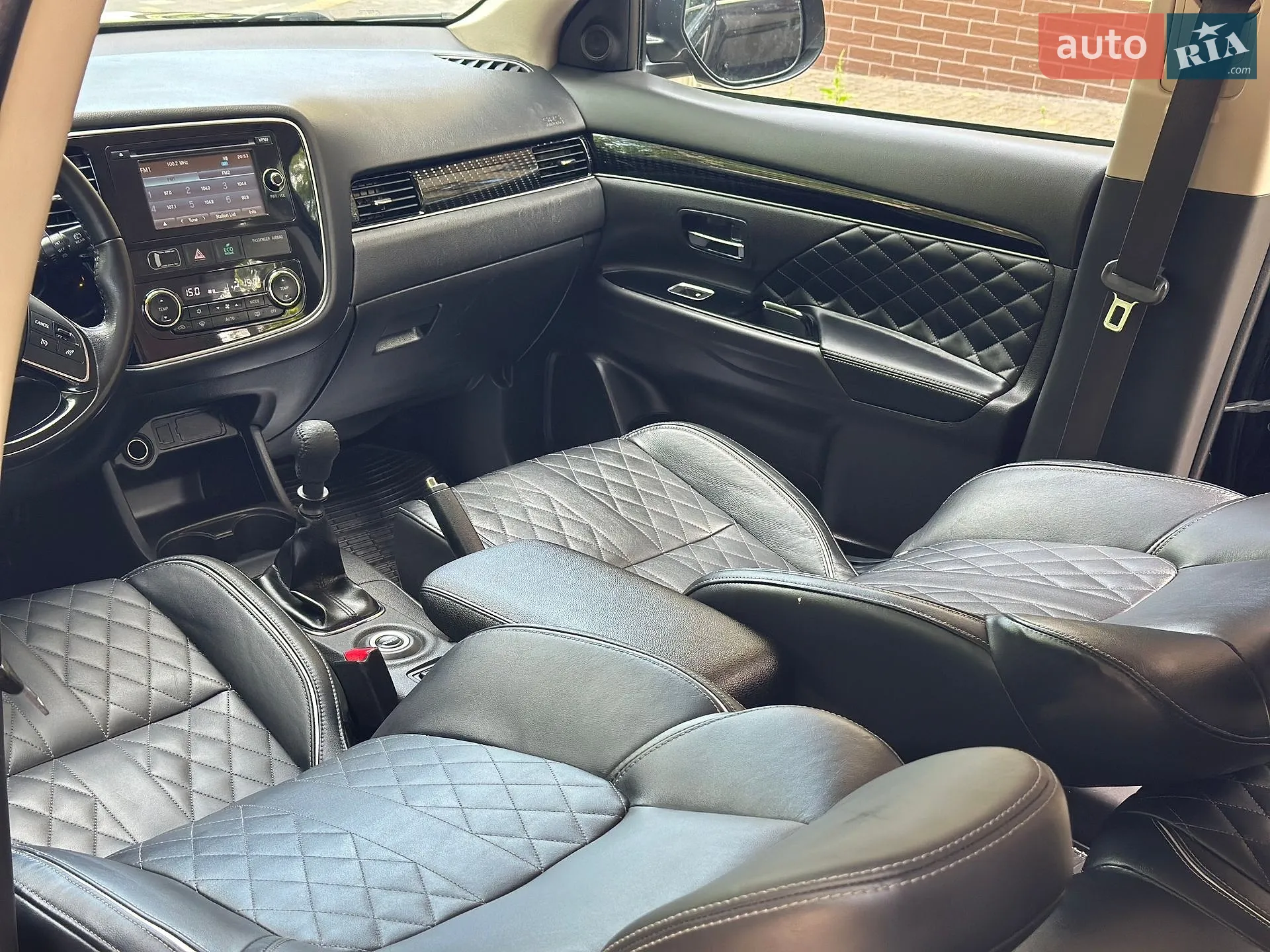 2016 Mitsubishi Outlander - мініатюра 100