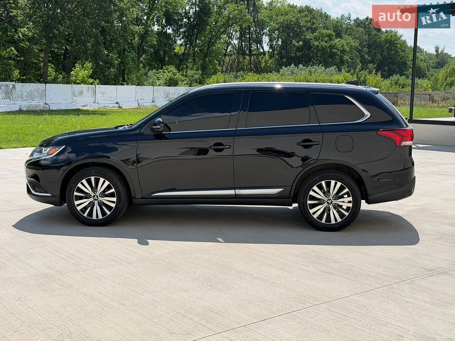 2019 Mitsubishi Outlander - мініатюра 41