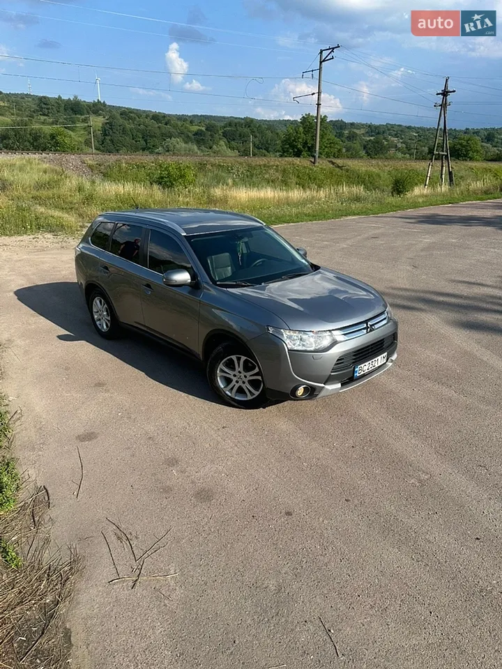 2013 Mitsubishi Outlander - мініатюра 38