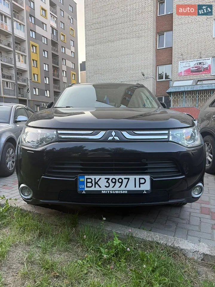 2013 Mitsubishi Outlander - мініатюра 18