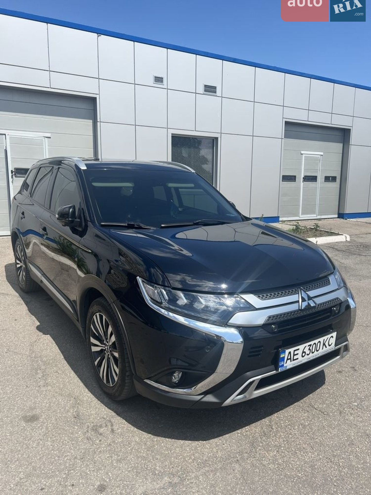 2019 Mitsubishi Outlander - мініатюра 2