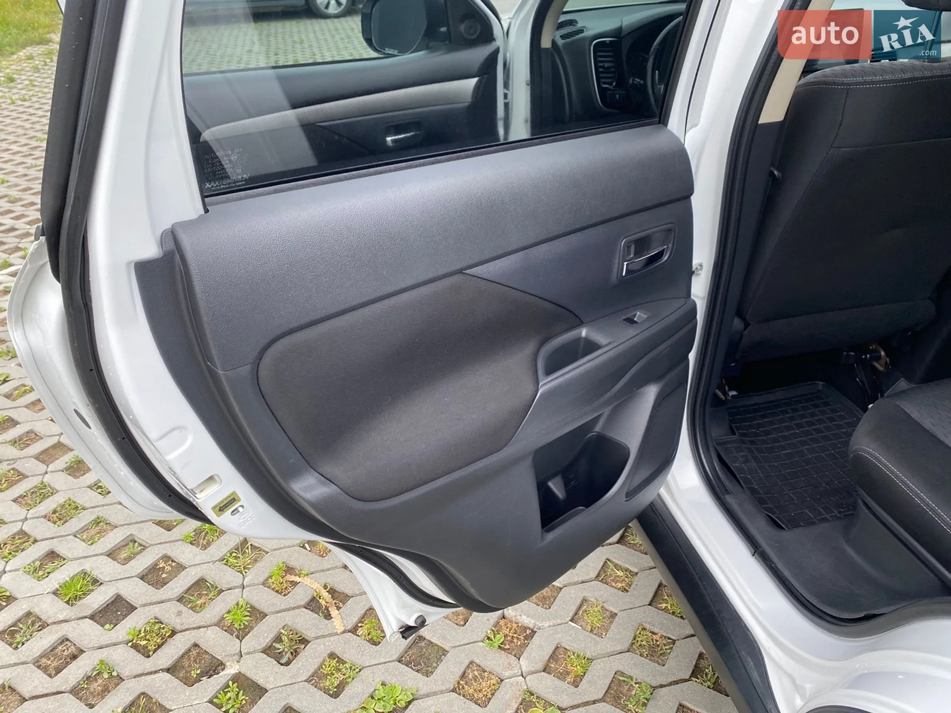 2014 Mitsubishi Outlander - мініатюра 22