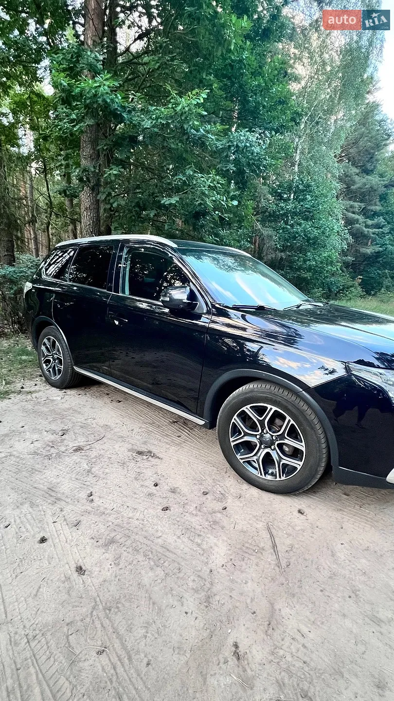 2014 Mitsubishi Outlander - мініатюра 4