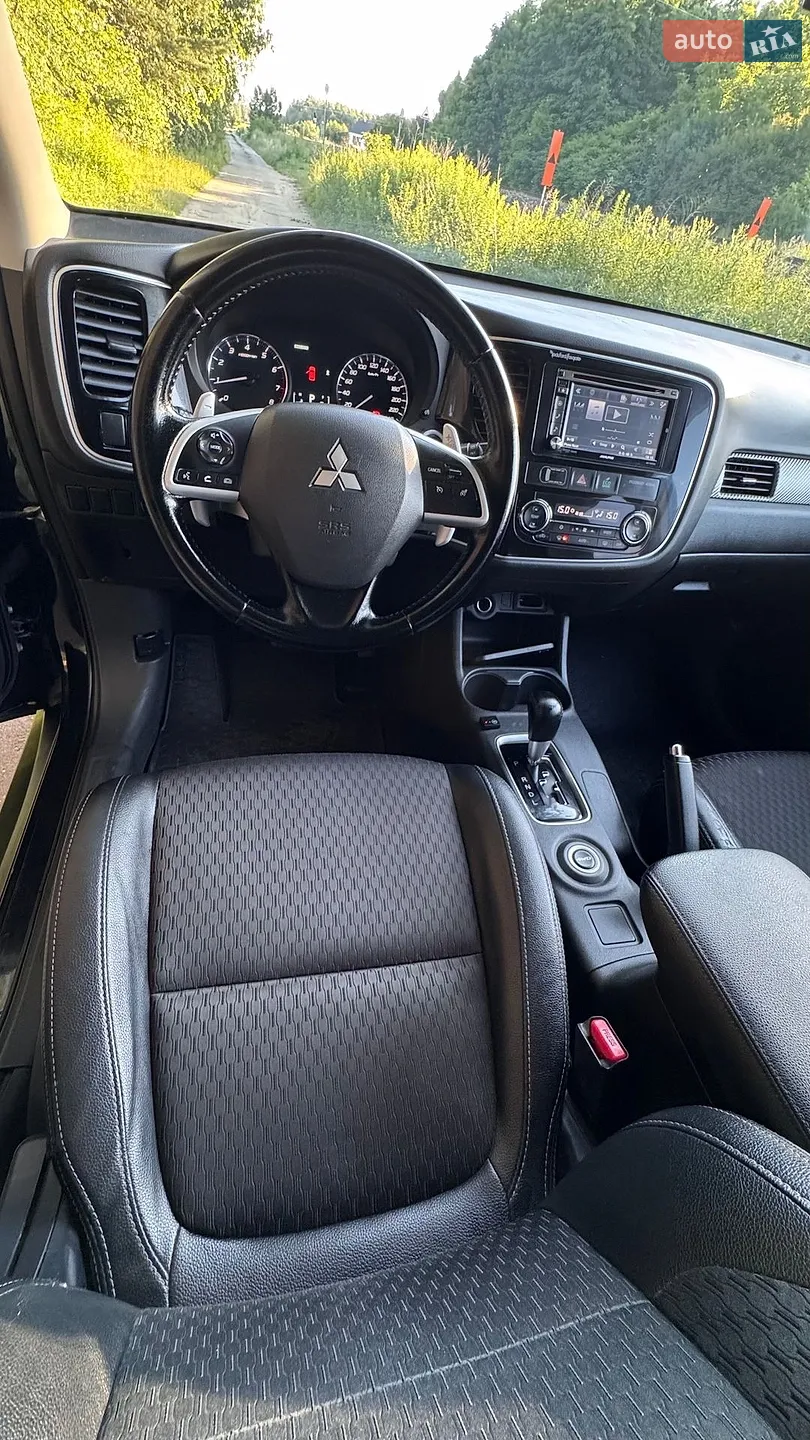 2014 Mitsubishi Outlander - мініатюра 8