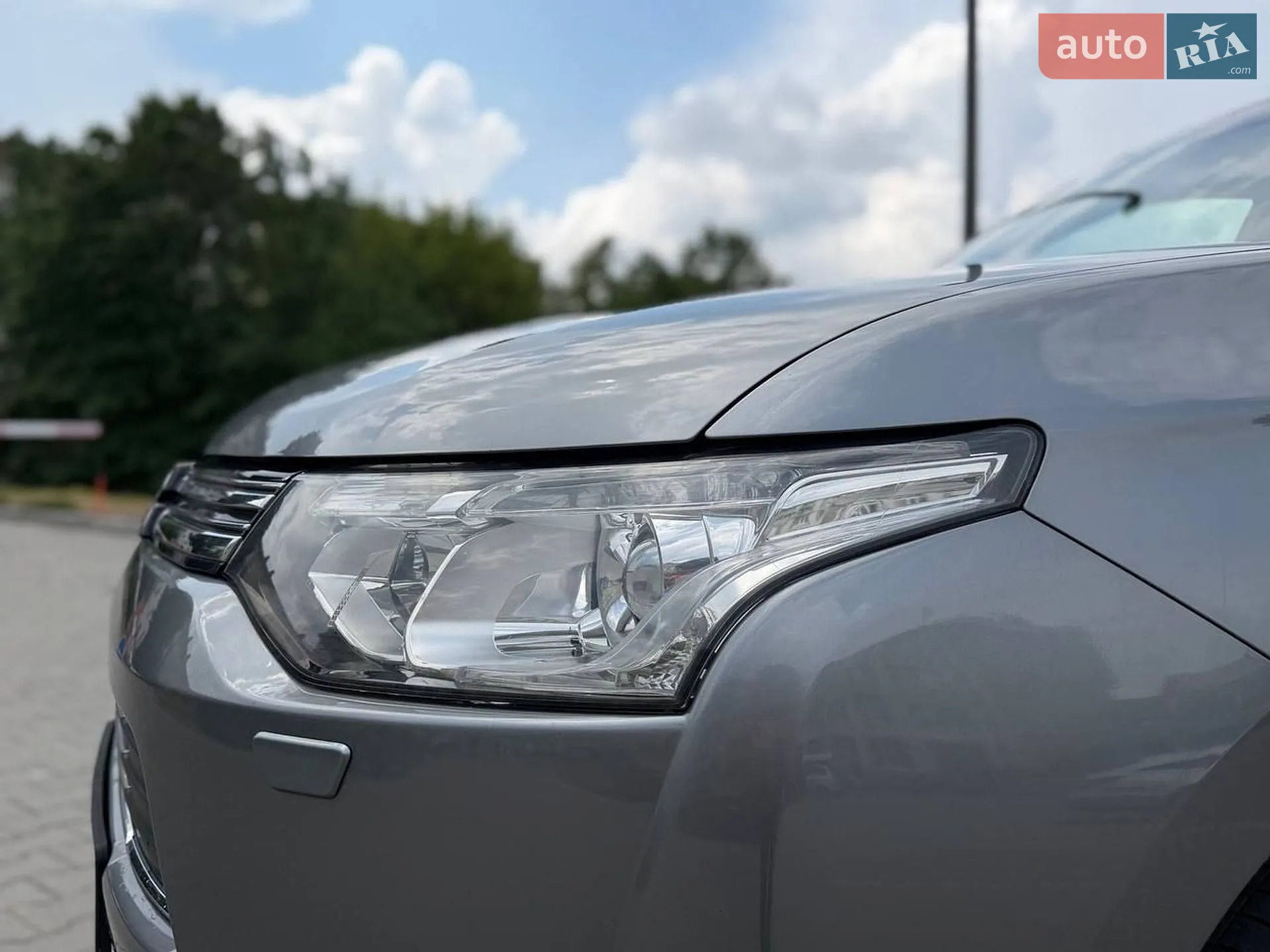 2014 Mitsubishi Outlander - мініатюра 20