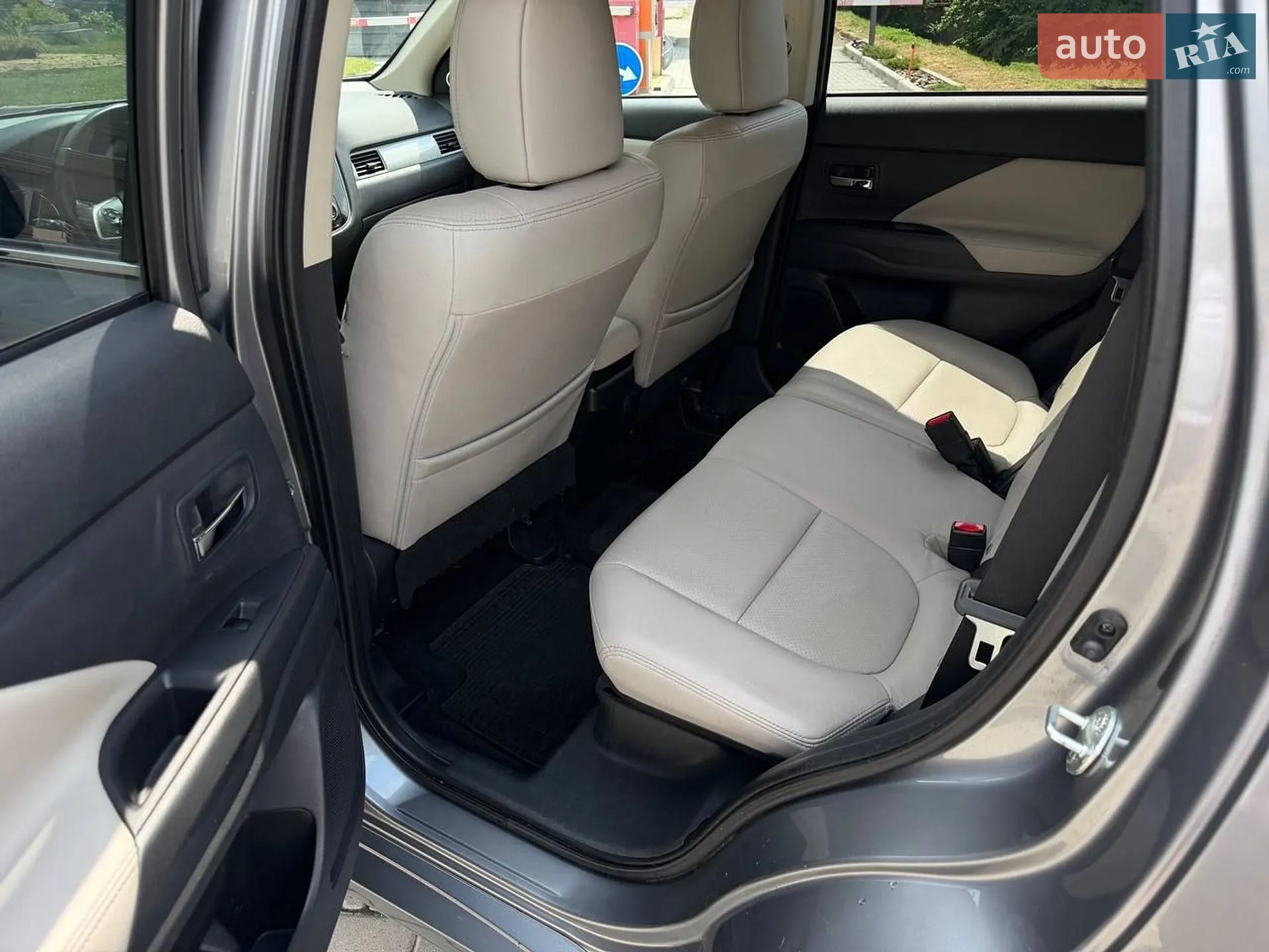 2014 Mitsubishi Outlander - мініатюра 41