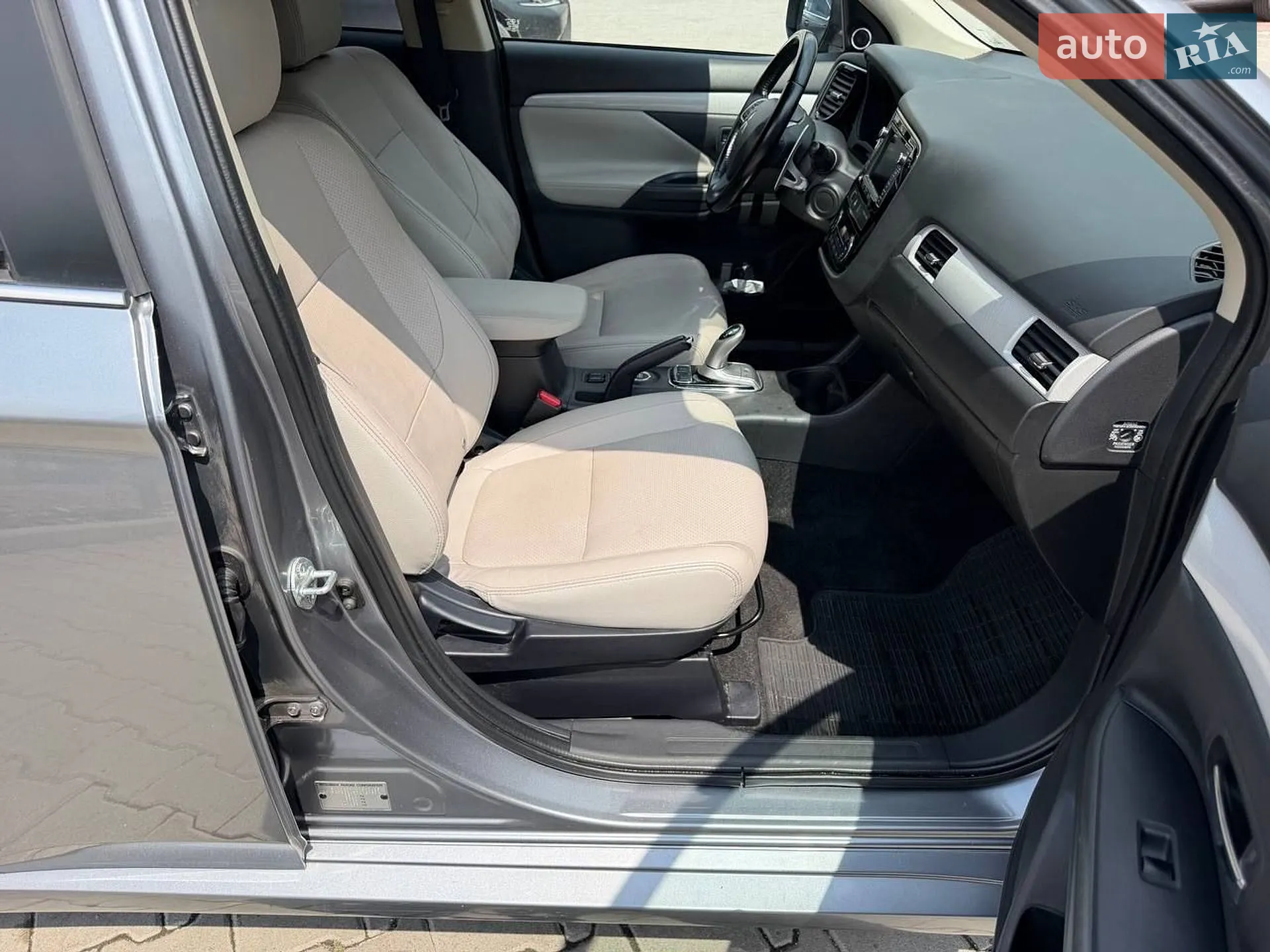 2014 Mitsubishi Outlander - мініатюра 44
