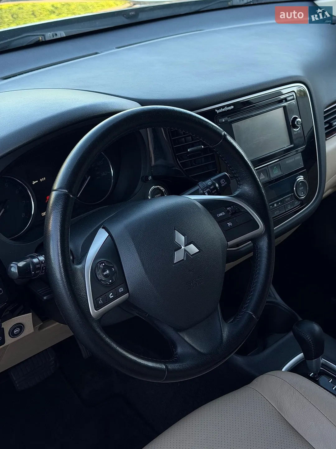 2013 Mitsubishi Outlander - мініатюра 32