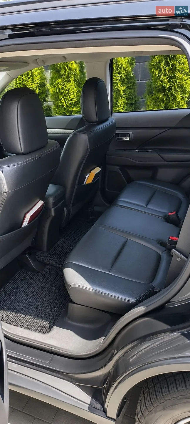 2013 Mitsubishi Outlander - мініатюра 11