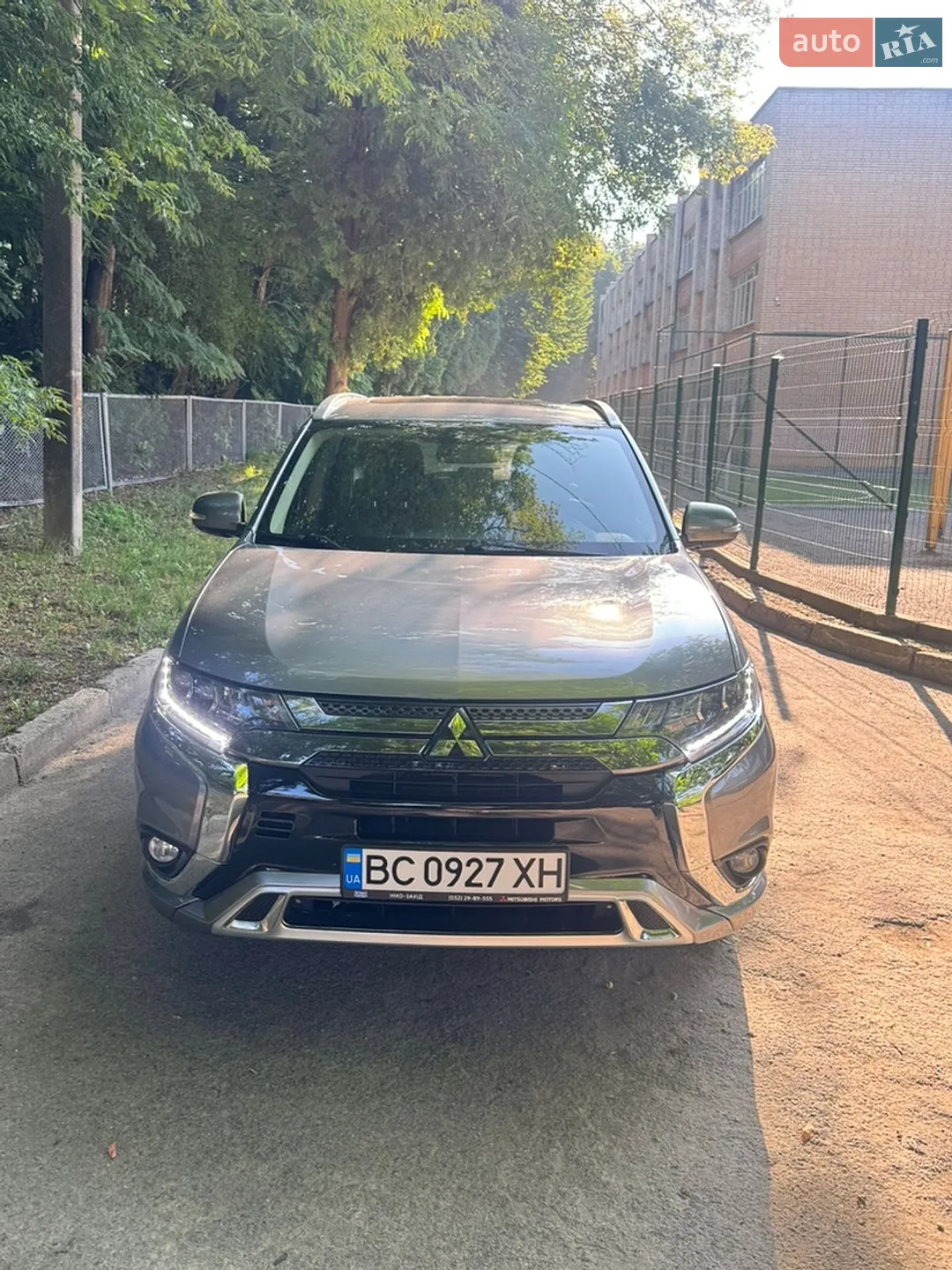 2021 Mitsubishi Outlander - мініатюра 12