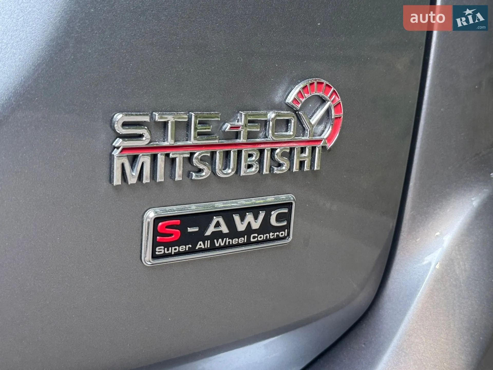 2021 Mitsubishi Outlander - мініатюра 16