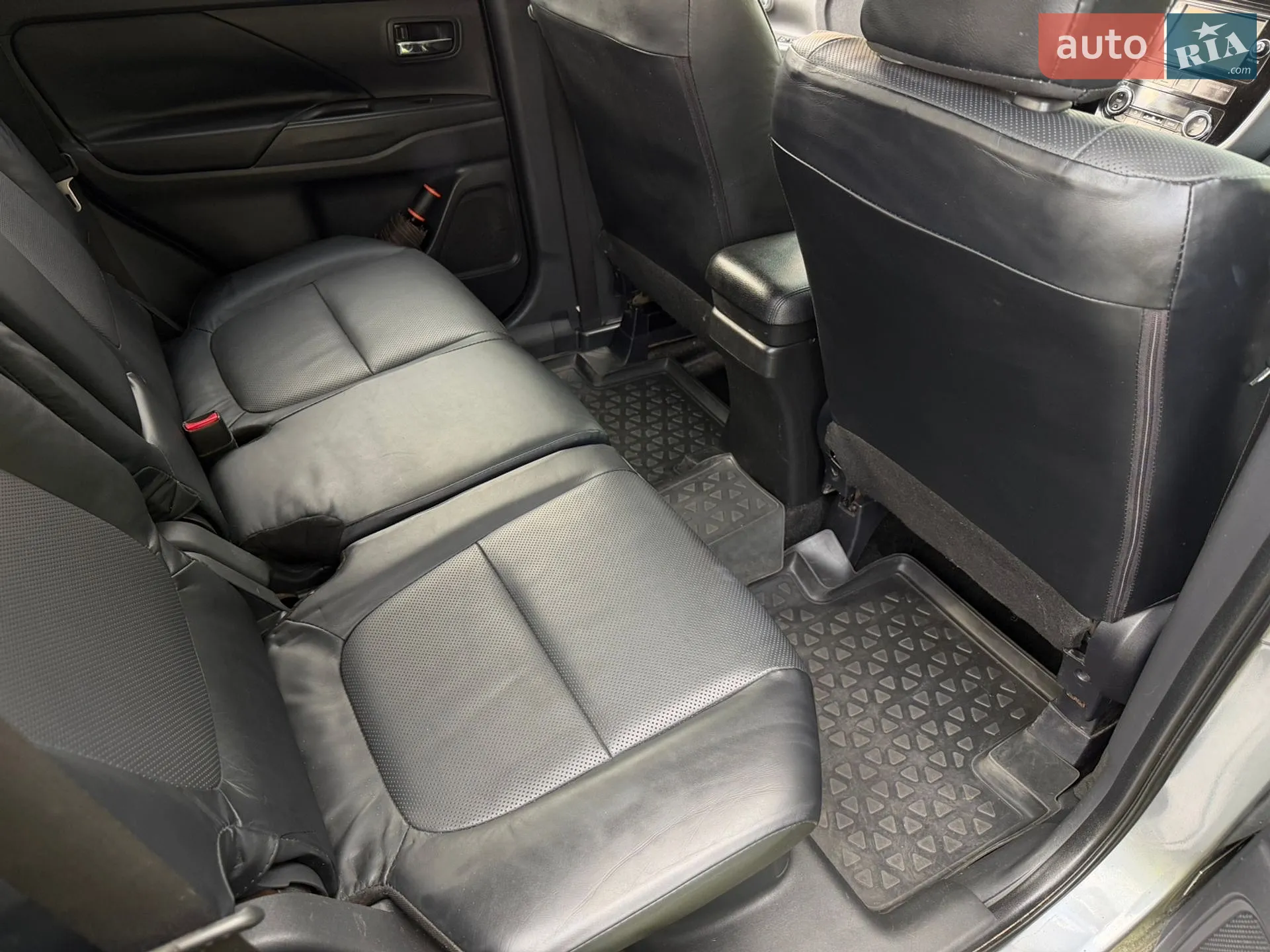 2013 Mitsubishi Outlander - мініатюра 36
