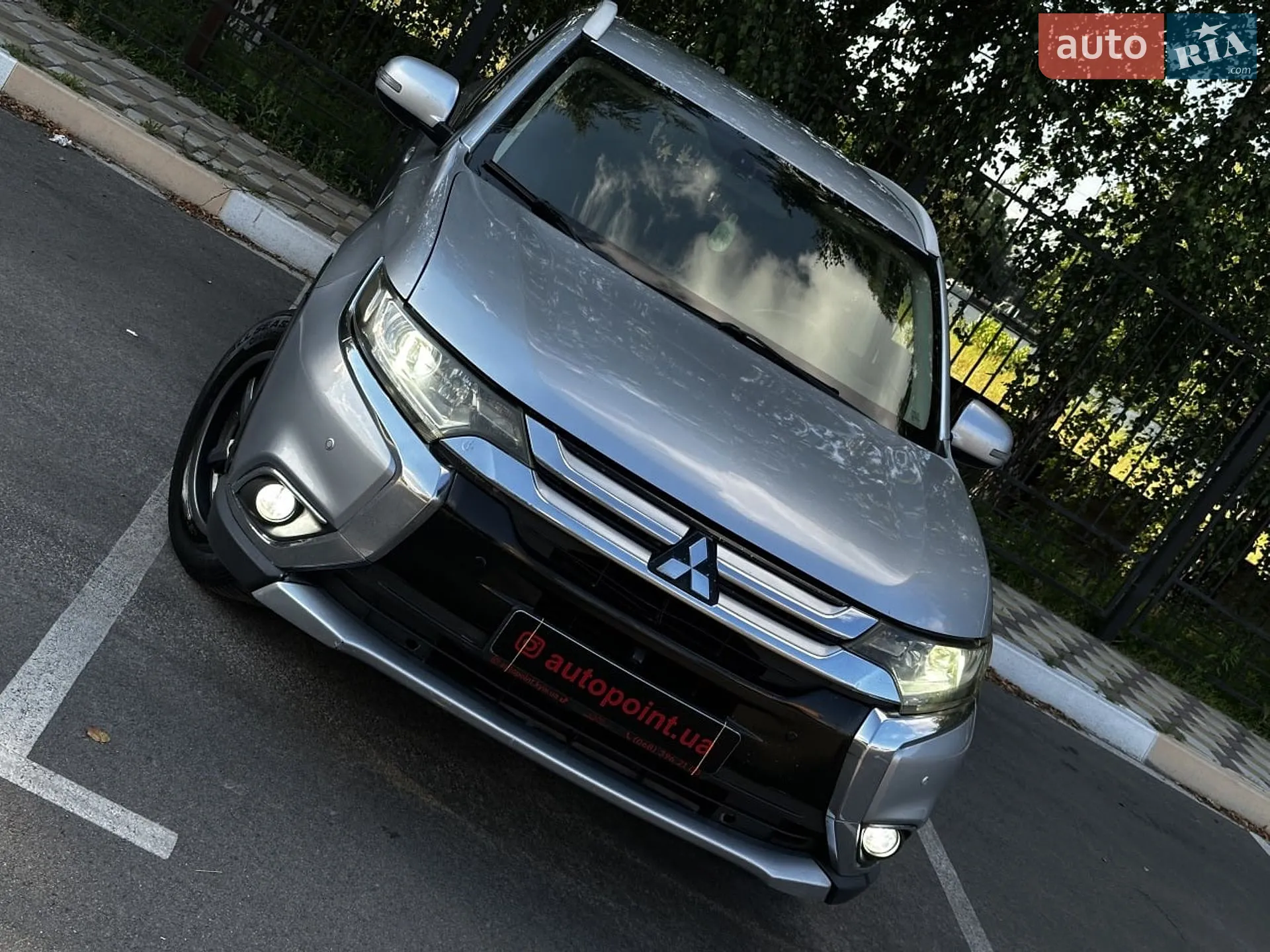2017 Mitsubishi Outlander - мініатюра 4