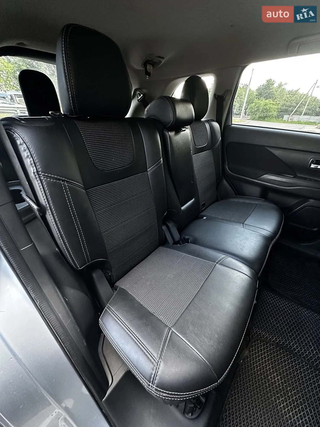 2017 Mitsubishi Outlander - мініатюра 24