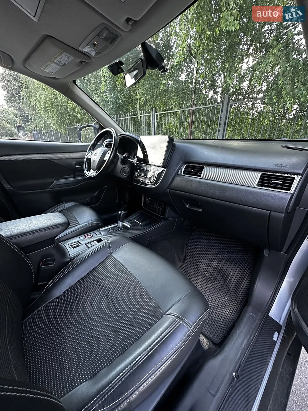 2017 Mitsubishi Outlander - мініатюра 29