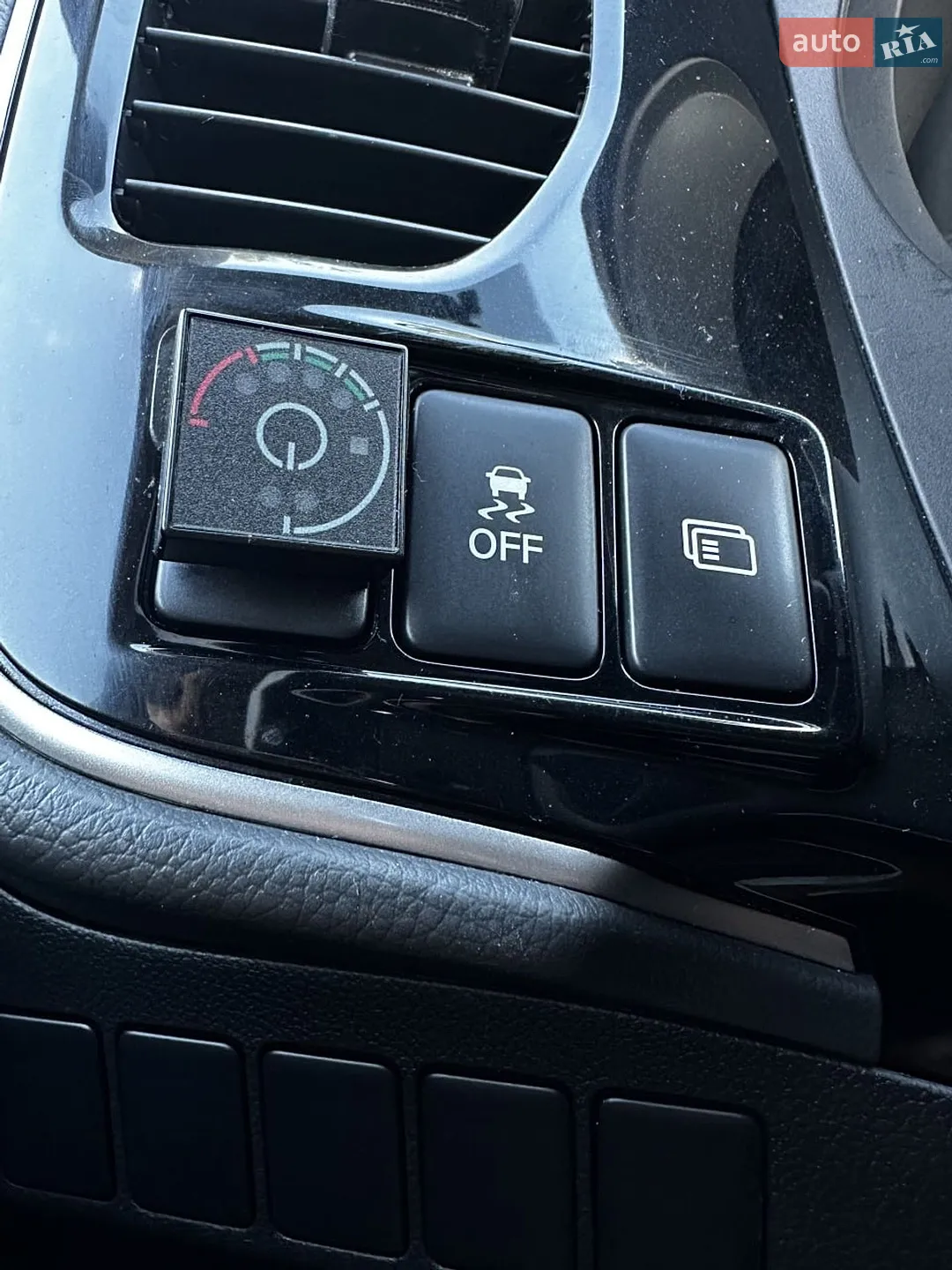 2017 Mitsubishi Outlander - мініатюра 32