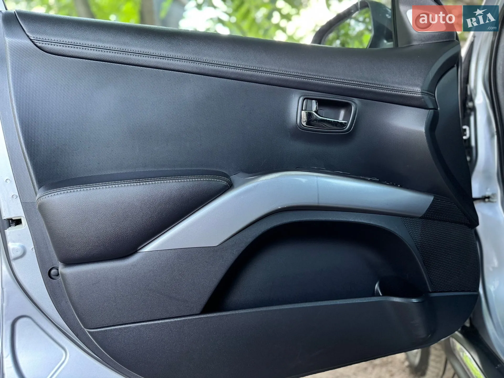 2012 Mitsubishi Outlander - мініатюра 32