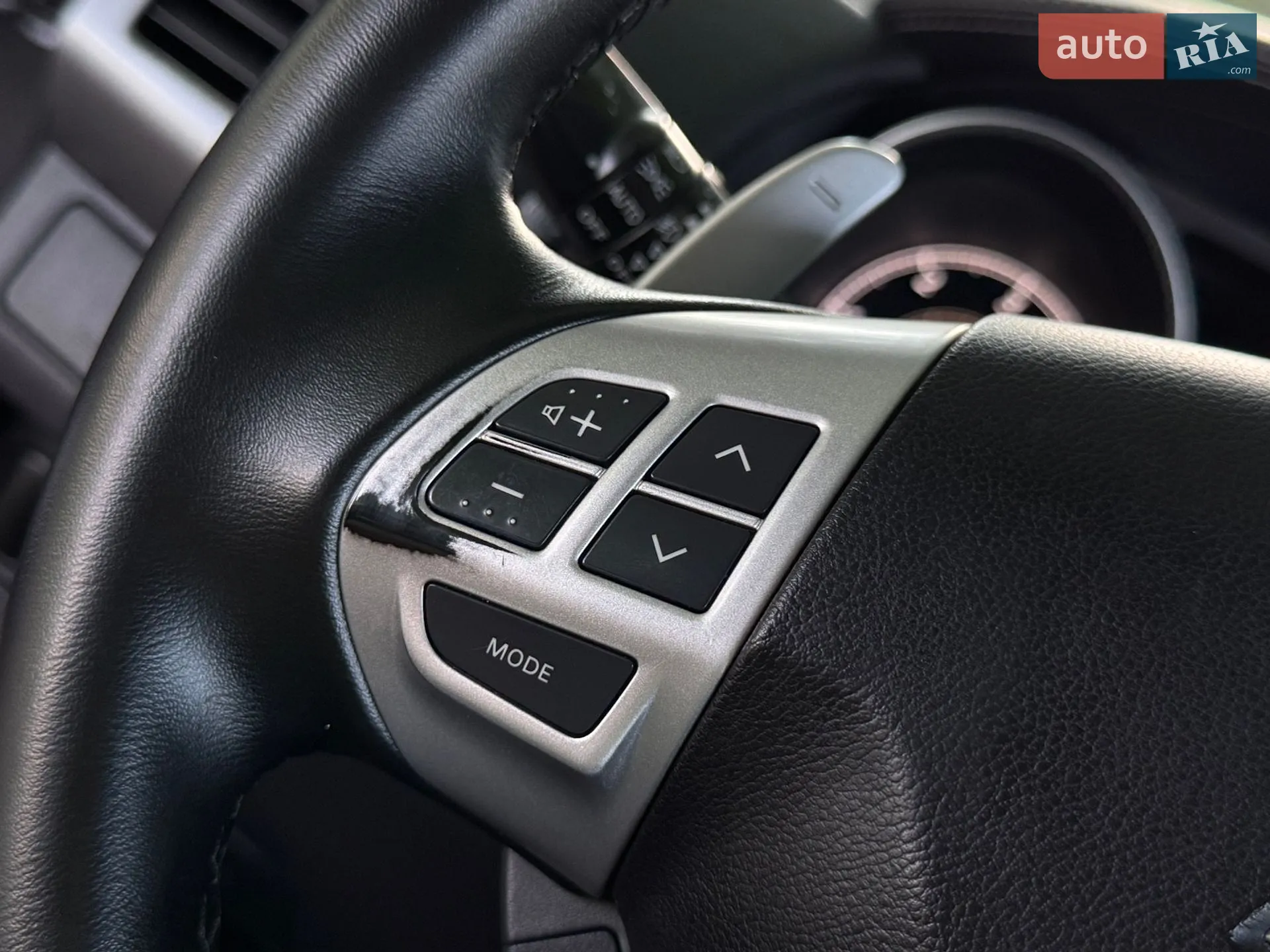 2012 Mitsubishi Outlander - мініатюра 42