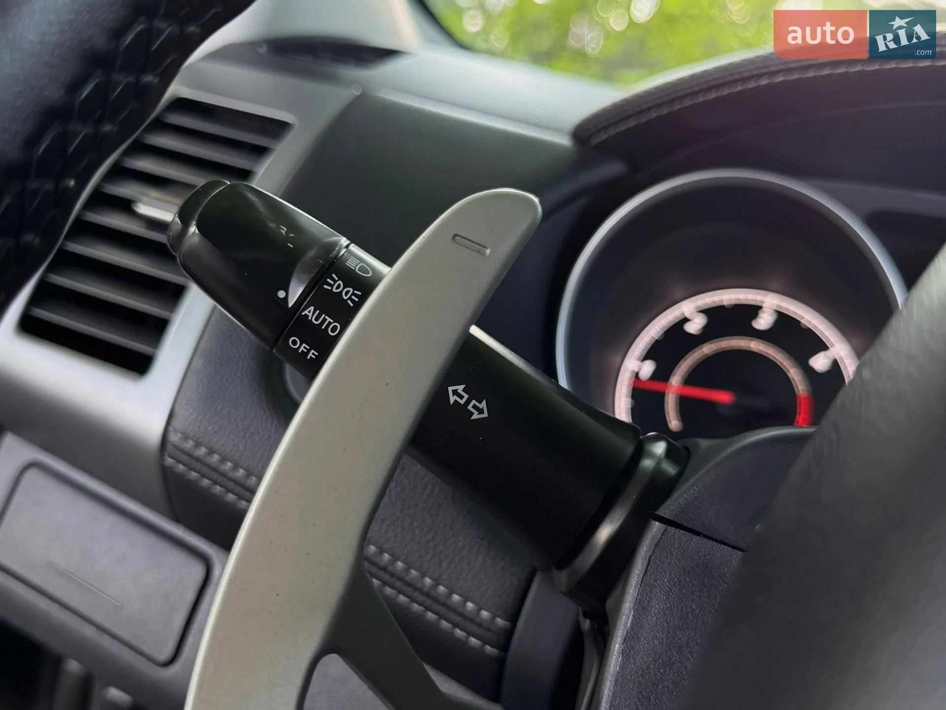 2012 Mitsubishi Outlander - мініатюра 44