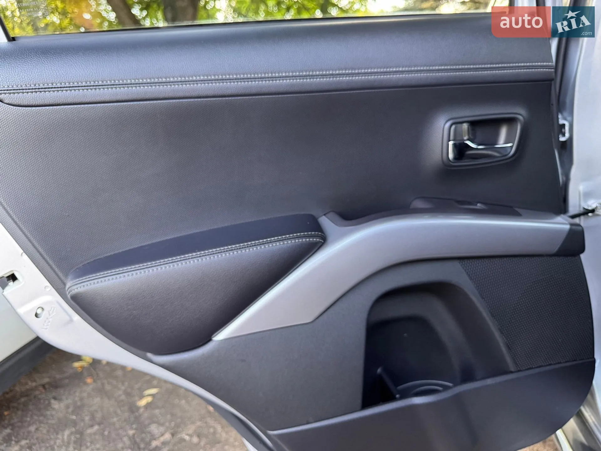 2012 Mitsubishi Outlander - мініатюра 76