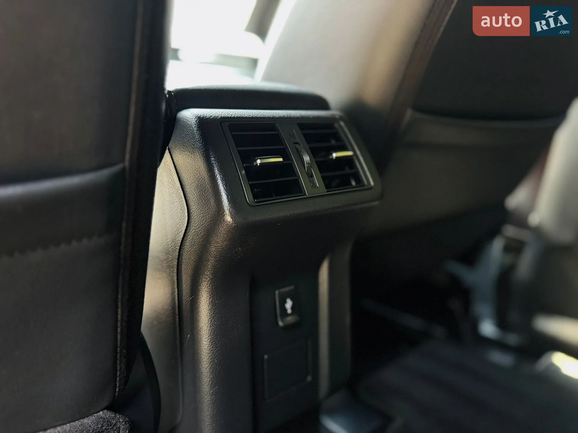 2019 Mitsubishi Outlander - мініатюра 27