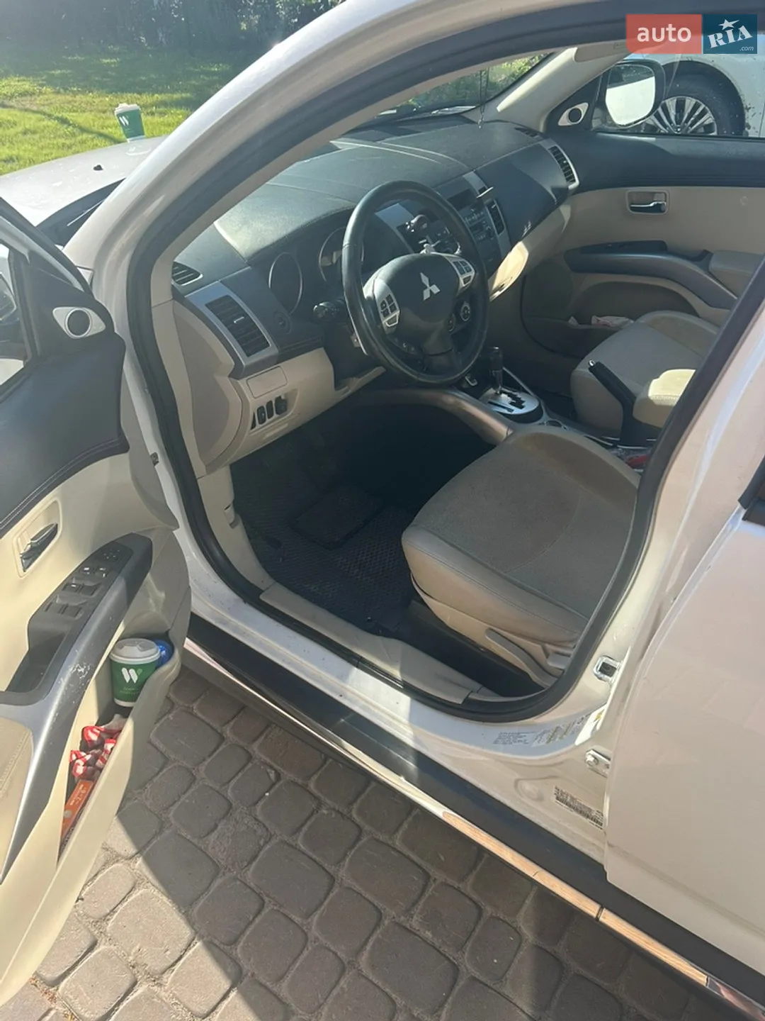 2011 Mitsubishi Outlander - мініатюра 12