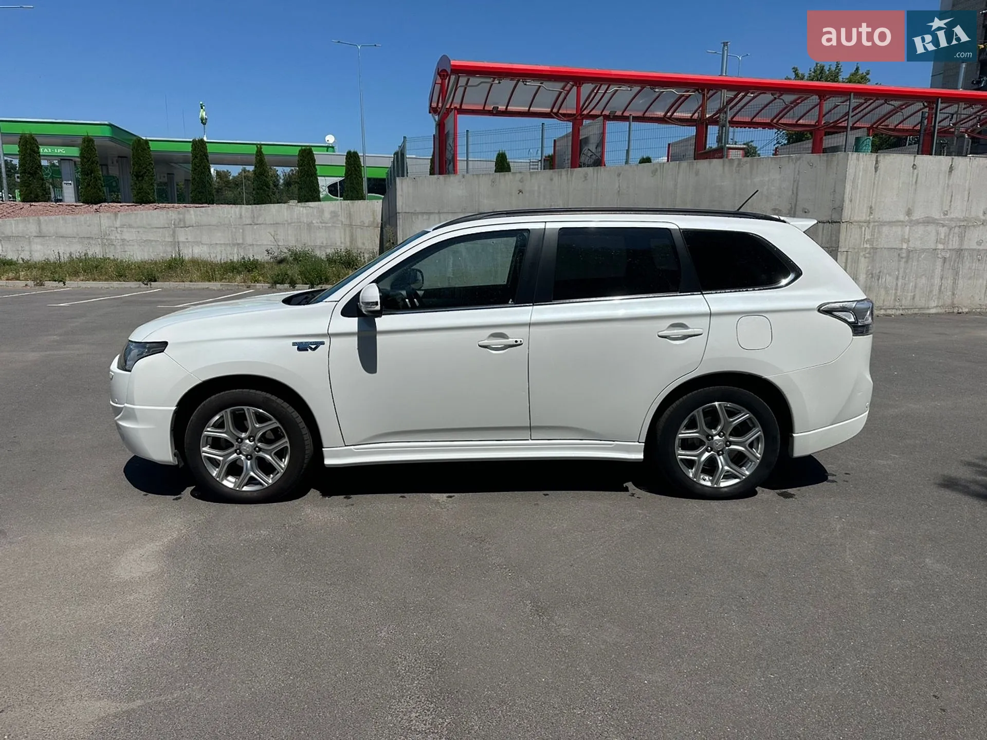 2014 Mitsubishi Outlander - мініатюра 10