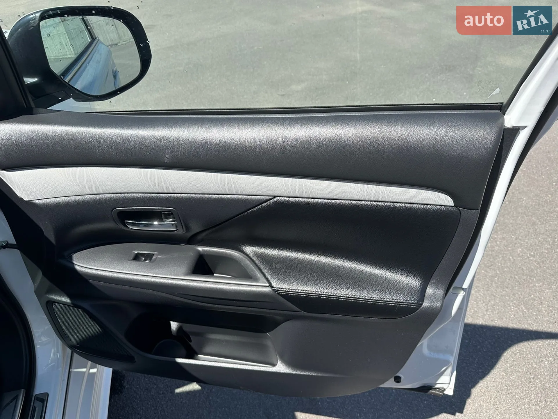 2014 Mitsubishi Outlander - мініатюра 23