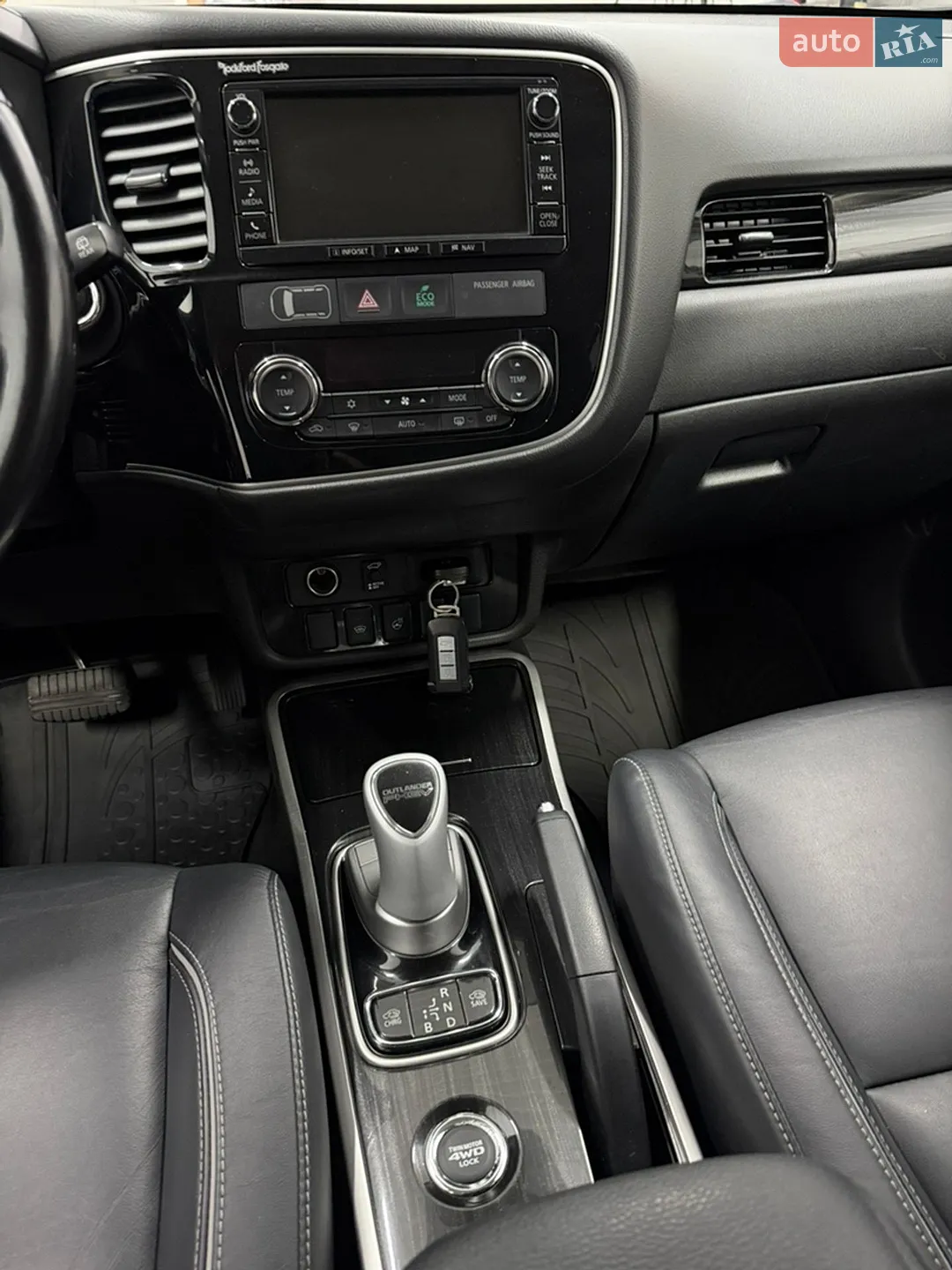 2016 Mitsubishi Outlander - мініатюра 46