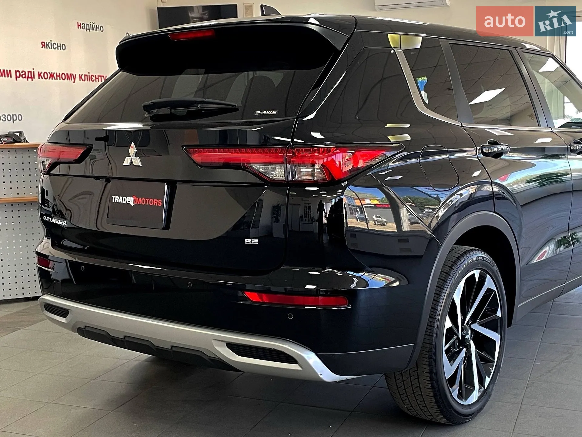 2022 Mitsubishi Outlander - мініатюра 11