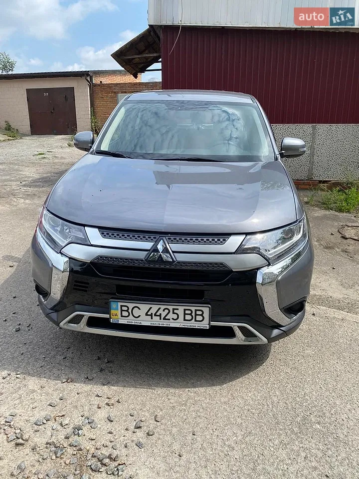 2020 Mitsubishi Outlander - мініатюра 19